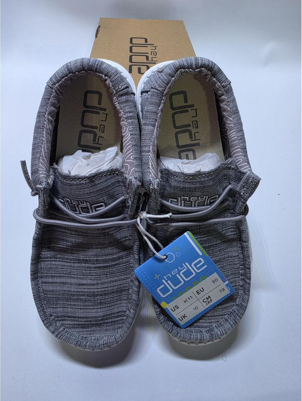 Hey Dude Wally Youth Boys Gray Low Top Lace-Up Sneakers Logo US K12 EU 31 - Picture 5 of 9